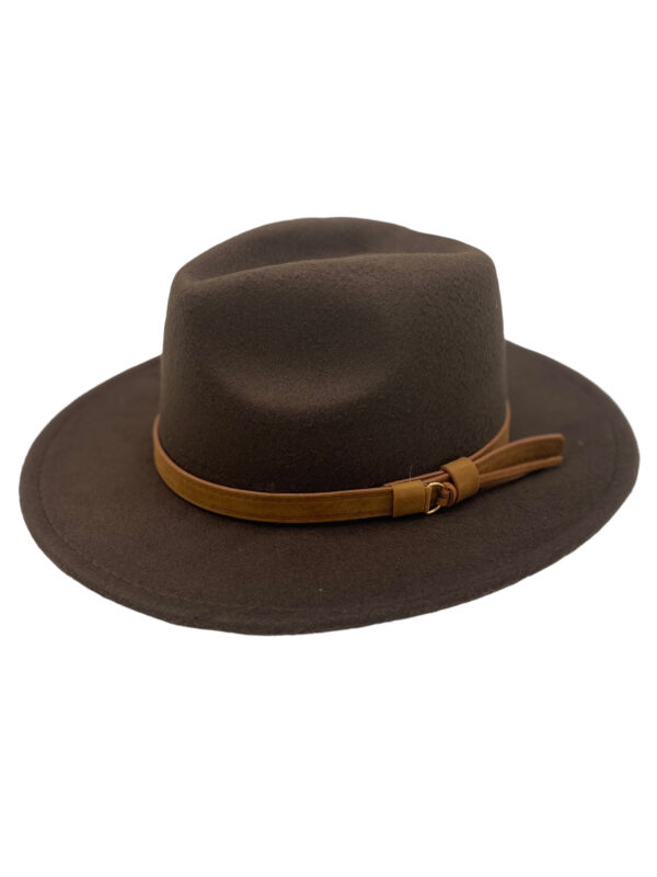 Brown coloured fedora hat with lovely trim detail. Check out our range of millinery made feather pins to add to these hats to add that touch of class to these fedora hats.